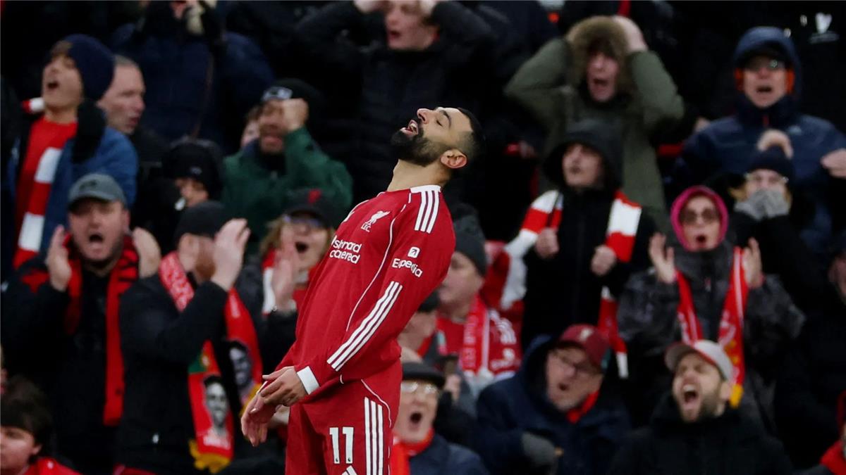 فيديو | رد فعل مثير للجدل من محمد صلاح بعد تعادل ليفربول مع توتنهام