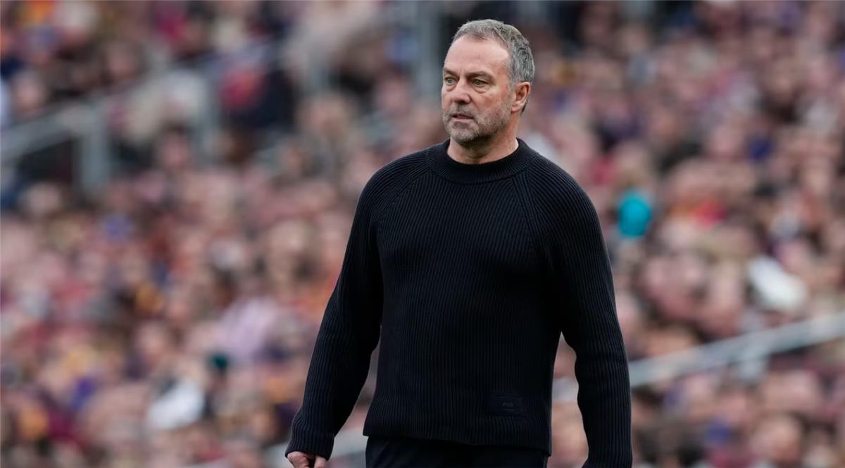 فليك بعد خماسية برشلونة أمام إشبيلية: هناك أشياء لم تعجبني.. وغضب جارسيا طبيعي