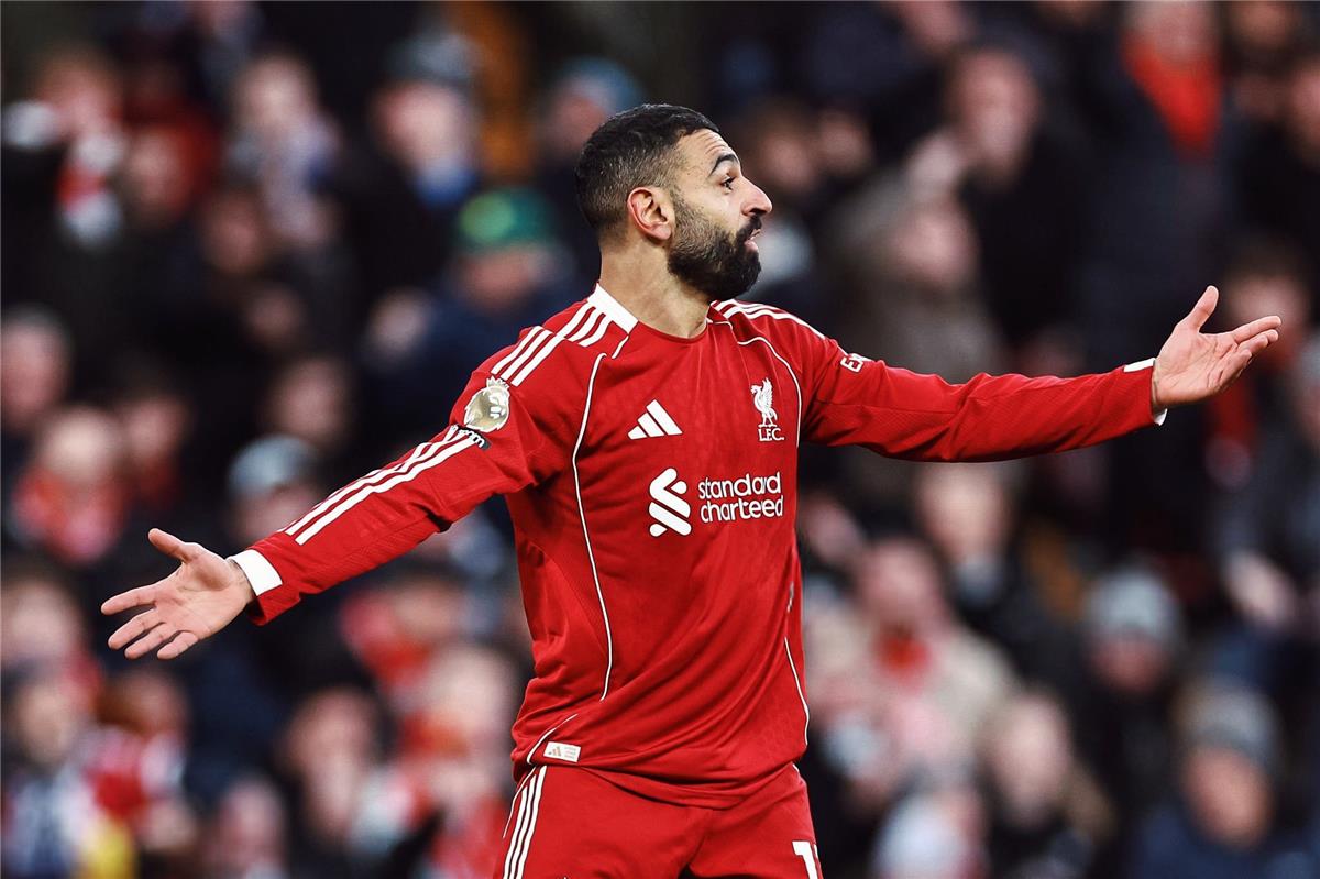 شبكة إنجليزية: محمد صلاح كان لديه هدف في رأسه أمام توتنهام