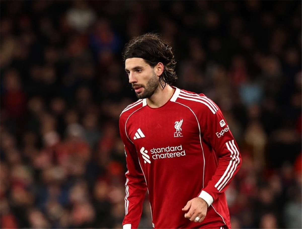 سوبوسلاي: مغادرة جماهير ليفربول قبل نهاية المباراة لا تفيدنا.. ابقوا معنا