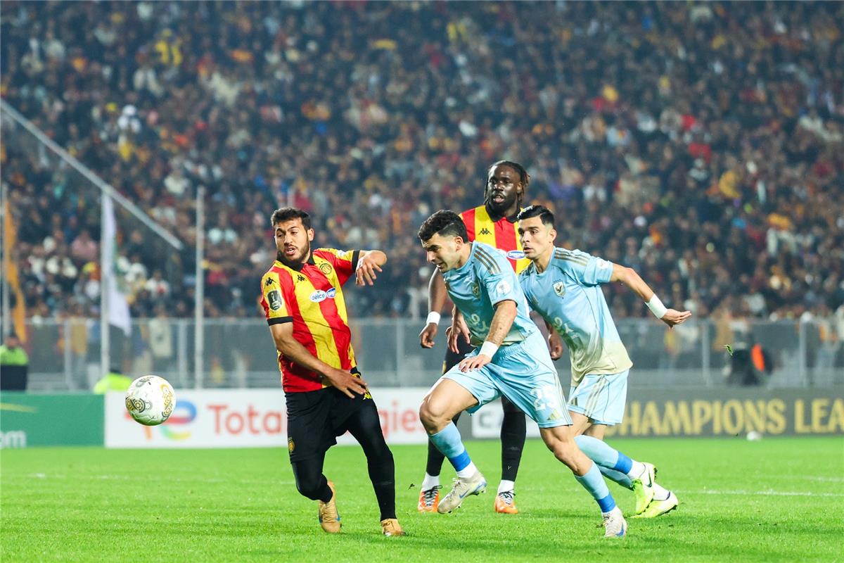 أحدهما زيزو.. الأهلي يكشف عن إصابة ثنائي الفريق بعد مباراة الترجي  