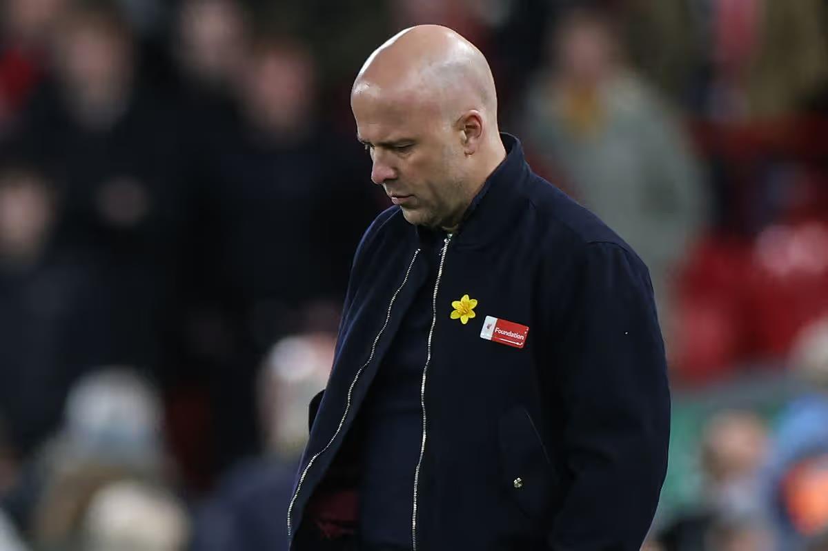 تشكيل سلوت يسبب أزمة كبرى في ليفربول.. وتحقيق محتمل