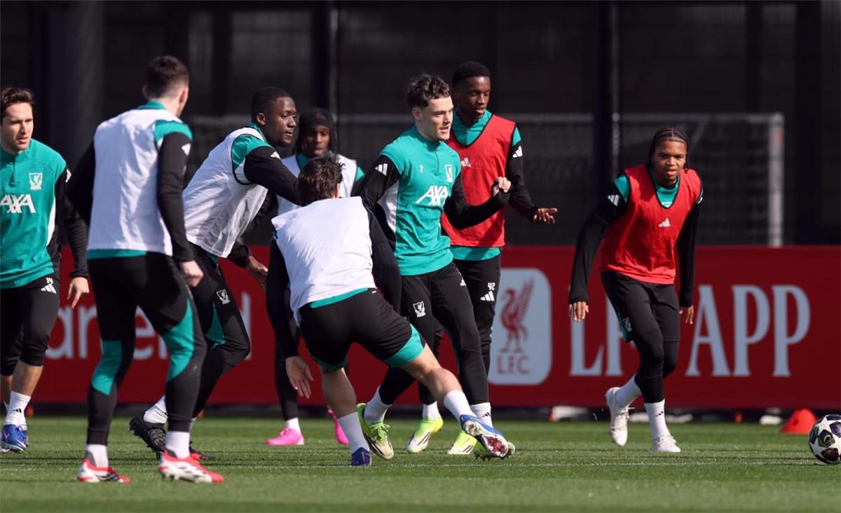 غيابات ليفربول أمام جالطة سراي في دوري أبطال أوروبا