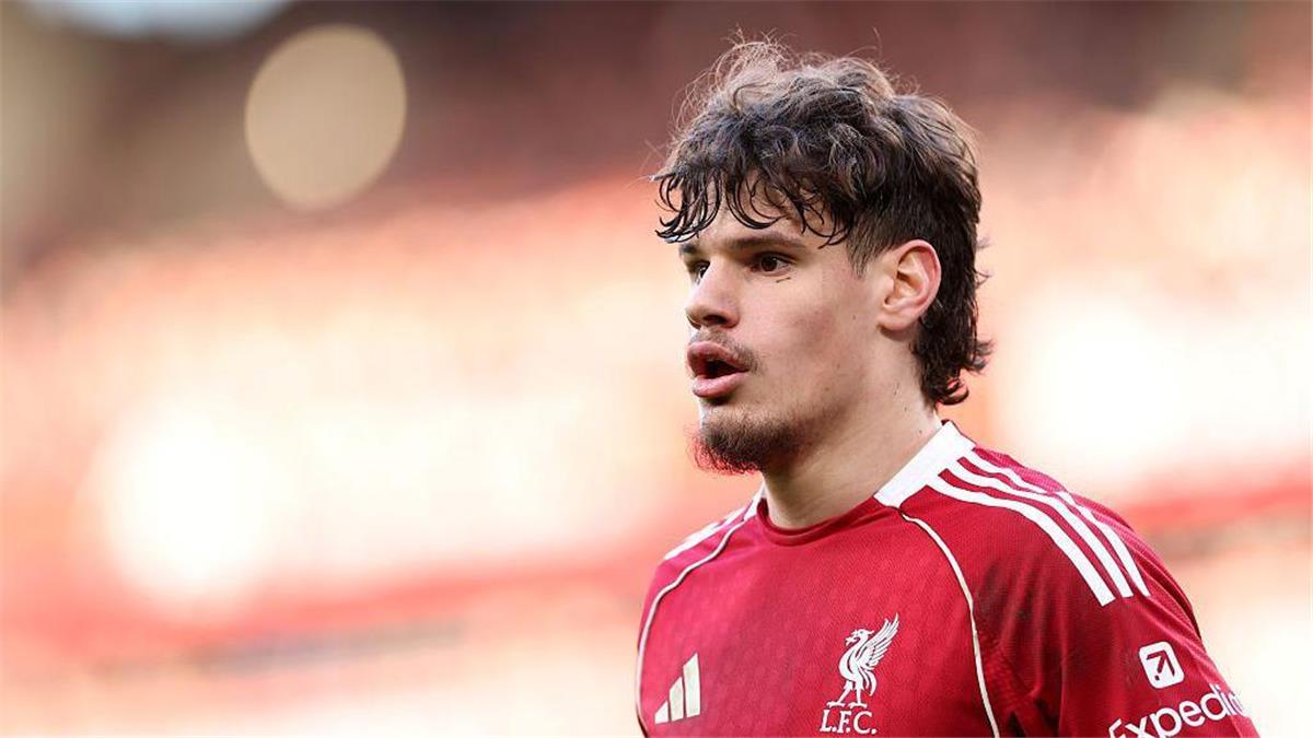 كيركيز: لعبنا بخطة محكمة أمام جالطة سراي.. وقدمت أفضل مبارياتي مع ليفربول