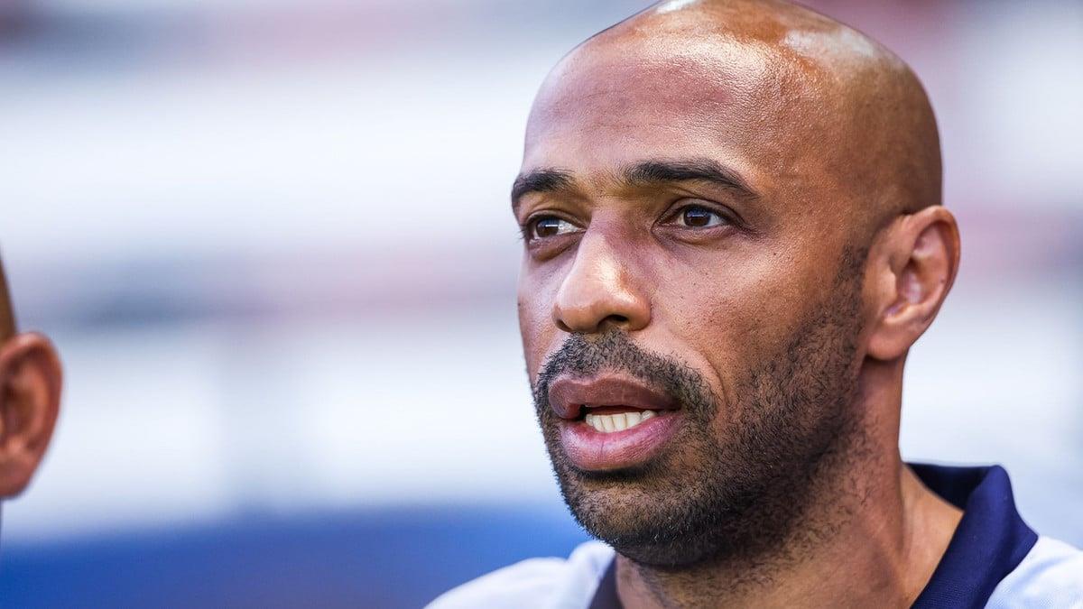 هنري يشيد بلاعب ليفربول: قادر أن يكون من النخبة في مركزه