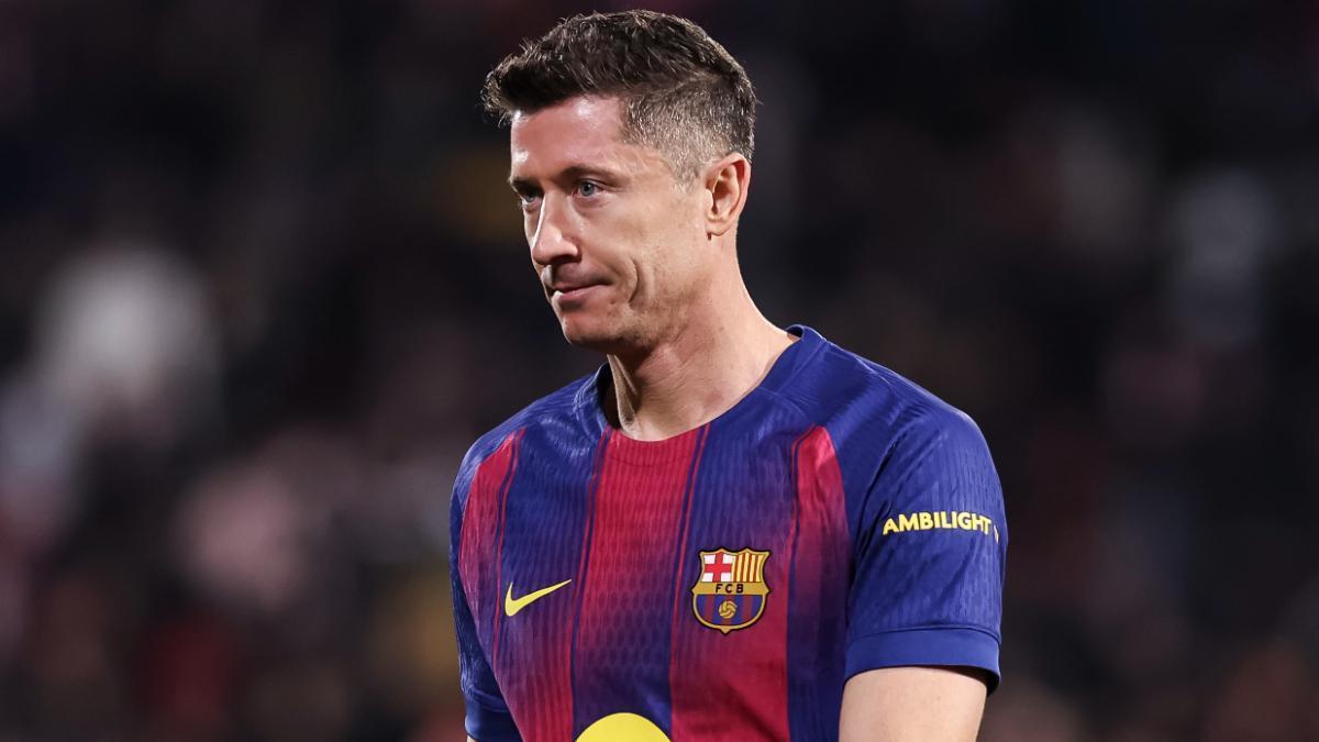 تطور مفاجئ في مستقبل ليفاندوفسكي مع برشلونة
