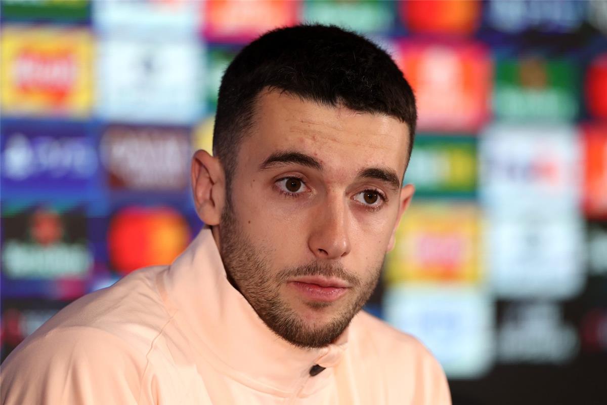 لا فوينتي يصدم خوان جارسيا قبل مباراة إسبانيا وصربيا