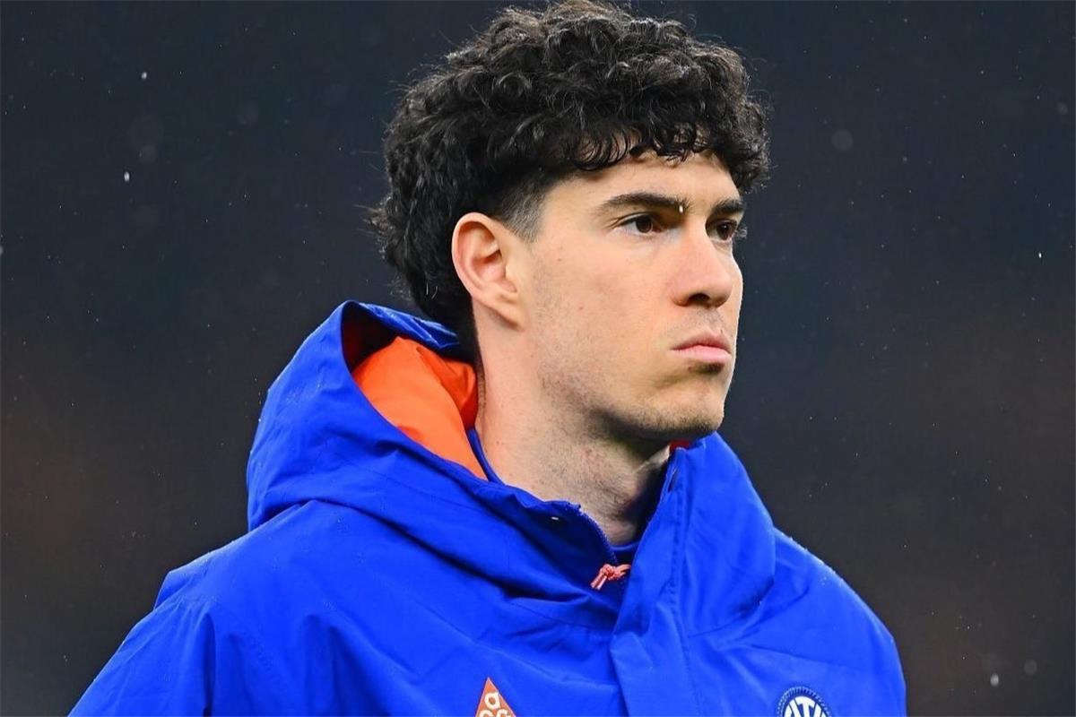 رغم موافقة اللاعب.. عقبة وحيدة تهدد انتقال باستوني إلى برشلونة