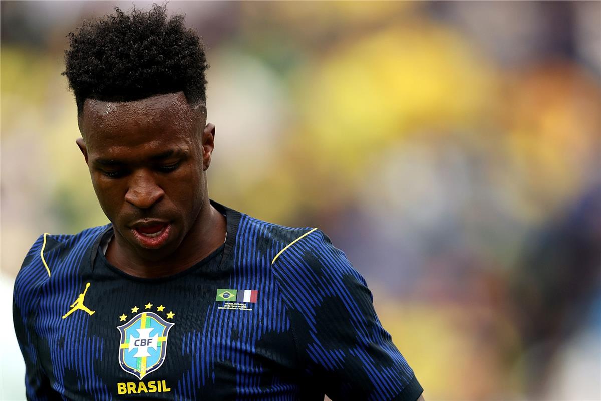 حقيقة إصابة فينيسيوس في مباراة البرازيل وفرنسا