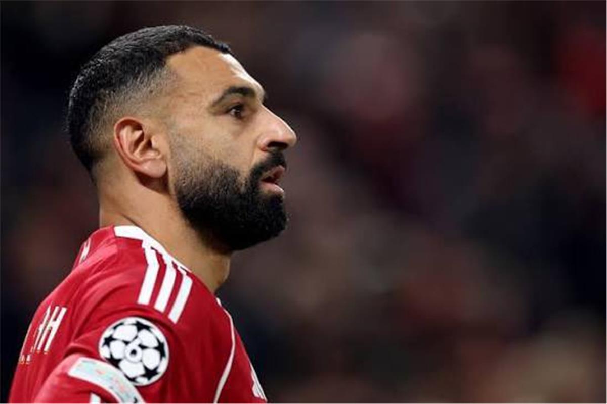 بديل مفاجئ لتعويض رحيل محمد صلاح عن ليفربول
