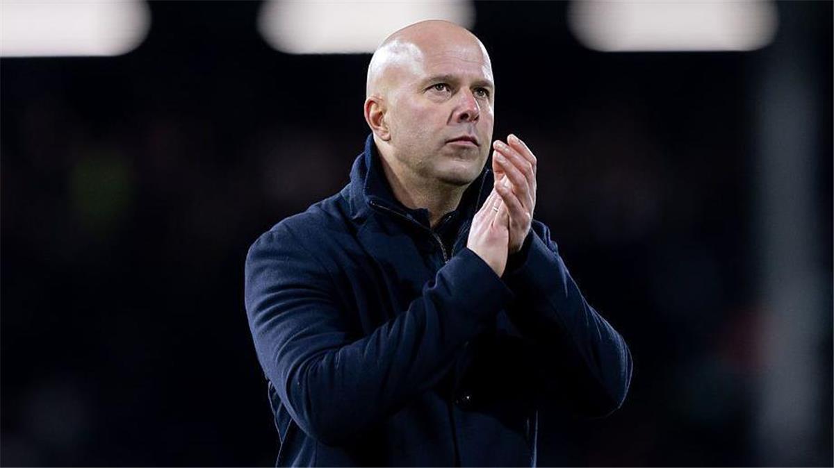 بيلد: قرار عاجل من إدارة ليفربول بشأن مستقبل سلوت