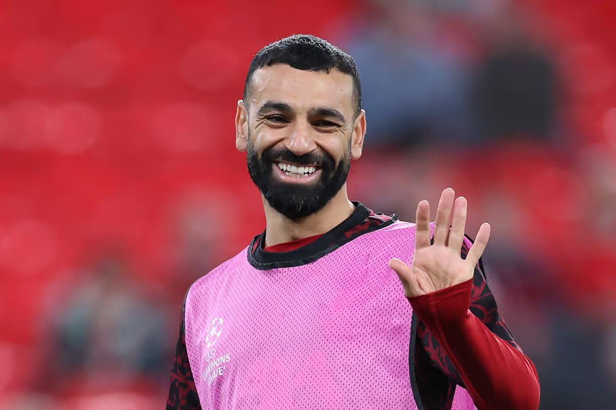 مسؤول سابق في ليفربول يكشف صدمة حول رحيل محمد صلاح.. ويصرّح: الحرب ستؤثر عليه