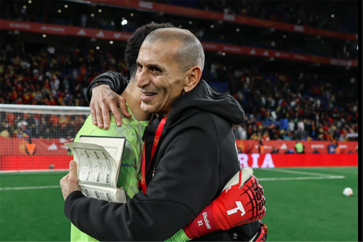 سعفان الصغير يوضح رأي حسام حسن في حراس منتخب مصر خلال معسكر مارس