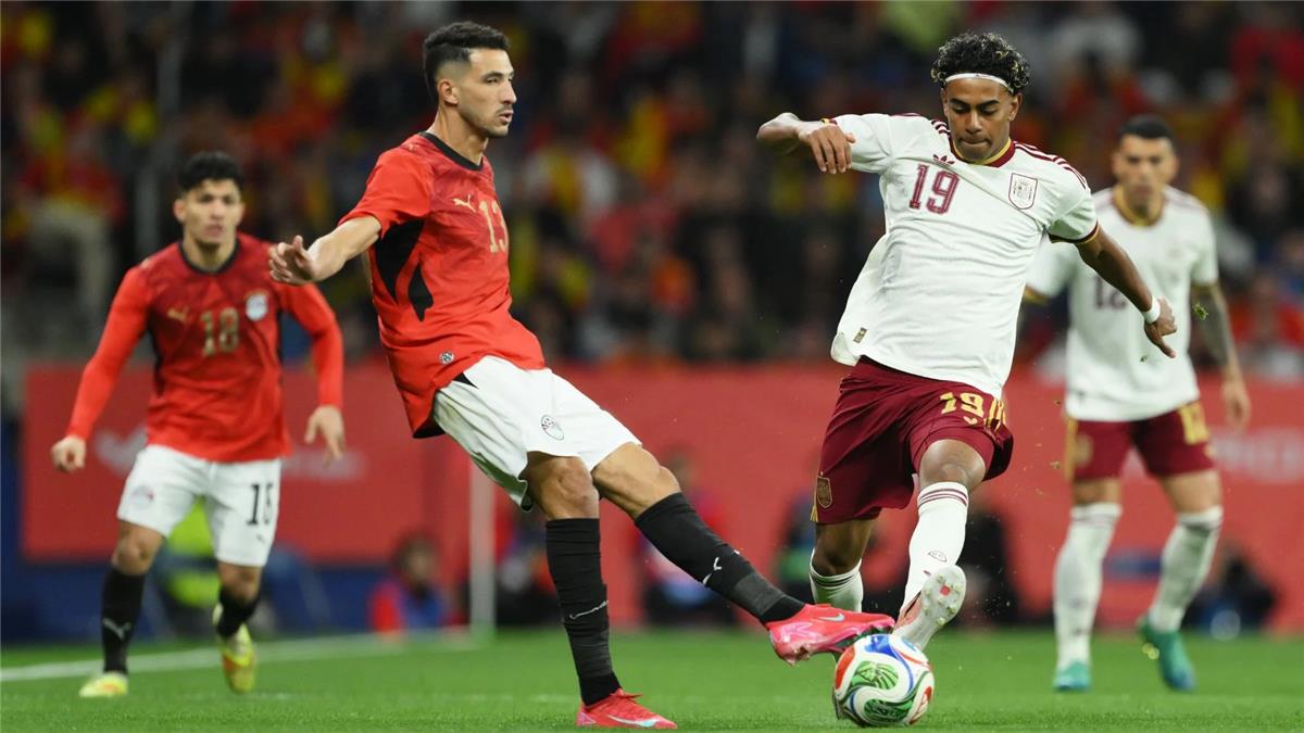 أحدهم يتفوق على الجميع.. تقييم لاعبي منتخب مصر في ودية إسبانيا