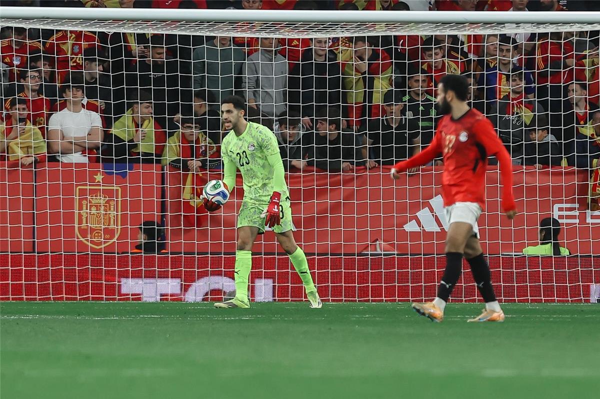 شوبير يوضح حقيقة اهتمام الأندية الإسبانية بضم نجله.. وموقف الأهلي