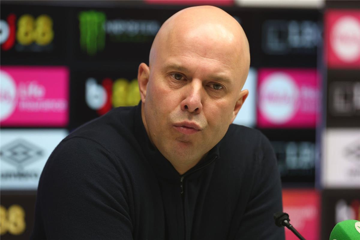 سلوت: لدي حماس كبير للمواجهات الصعبة التي تنتظرنا.. ومانشستر سيتي أظهر قوته