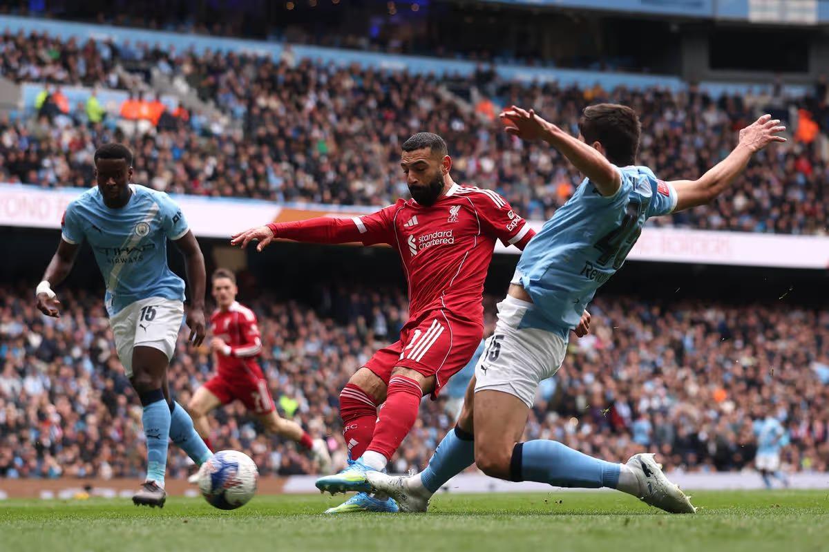 تليجراف بعد خسارة ليفربول أمام مانشستر سيتي: مشاهدة محمد صلاح الآن أمر مؤلم