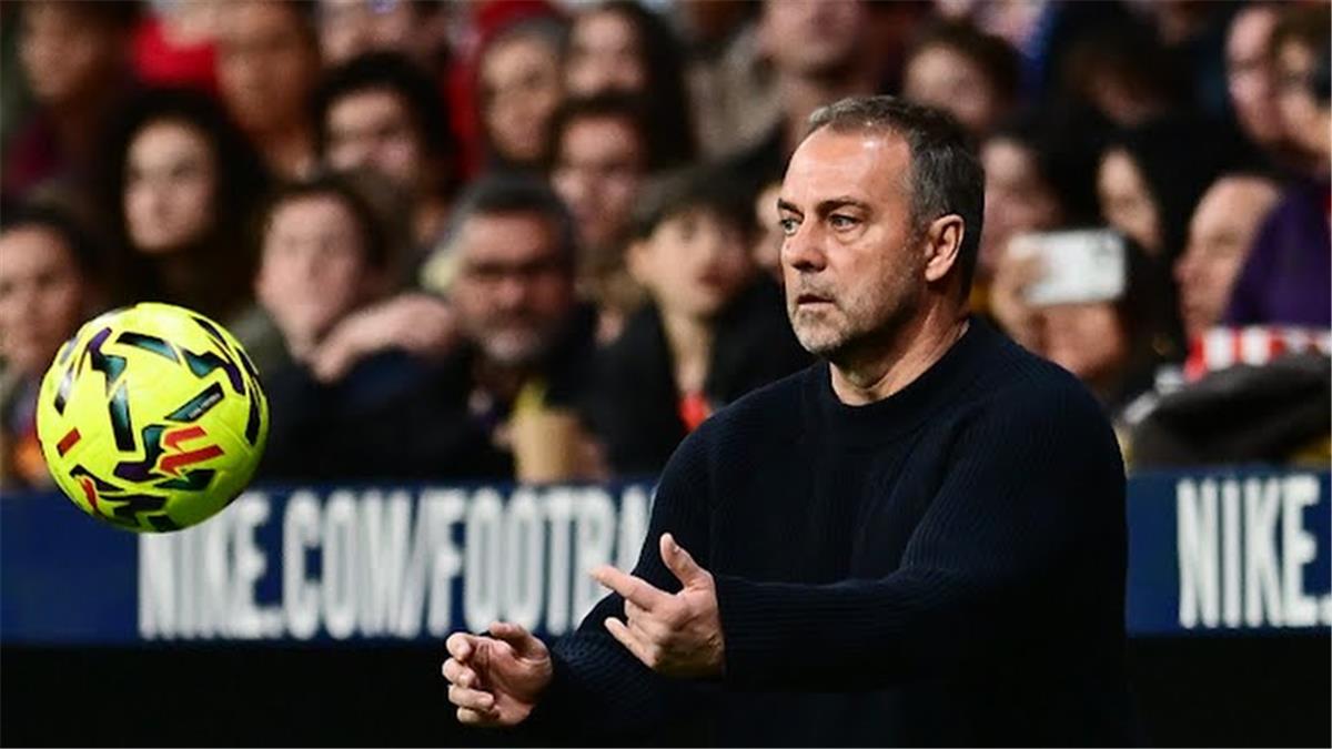 بعد مشاركته بديلًا.. لاعب برشلونة يغادر مصابًا أمام أتلتيكو مدريد