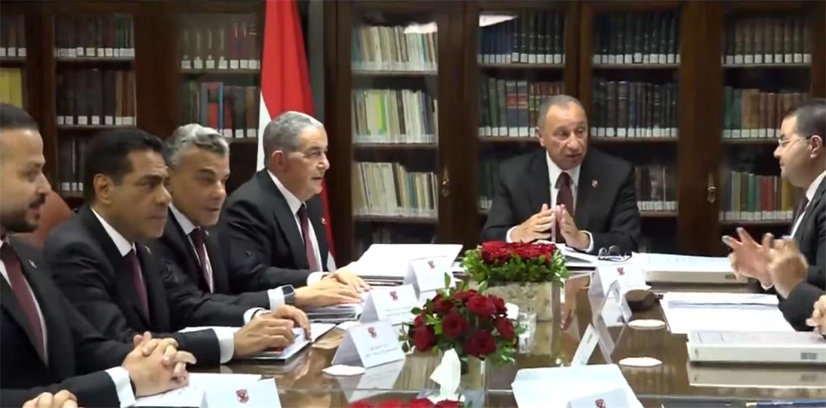 شوبير منتقدًا إدارة الأهلي: اتخذوا قرارًا لا يصدقه عقل!