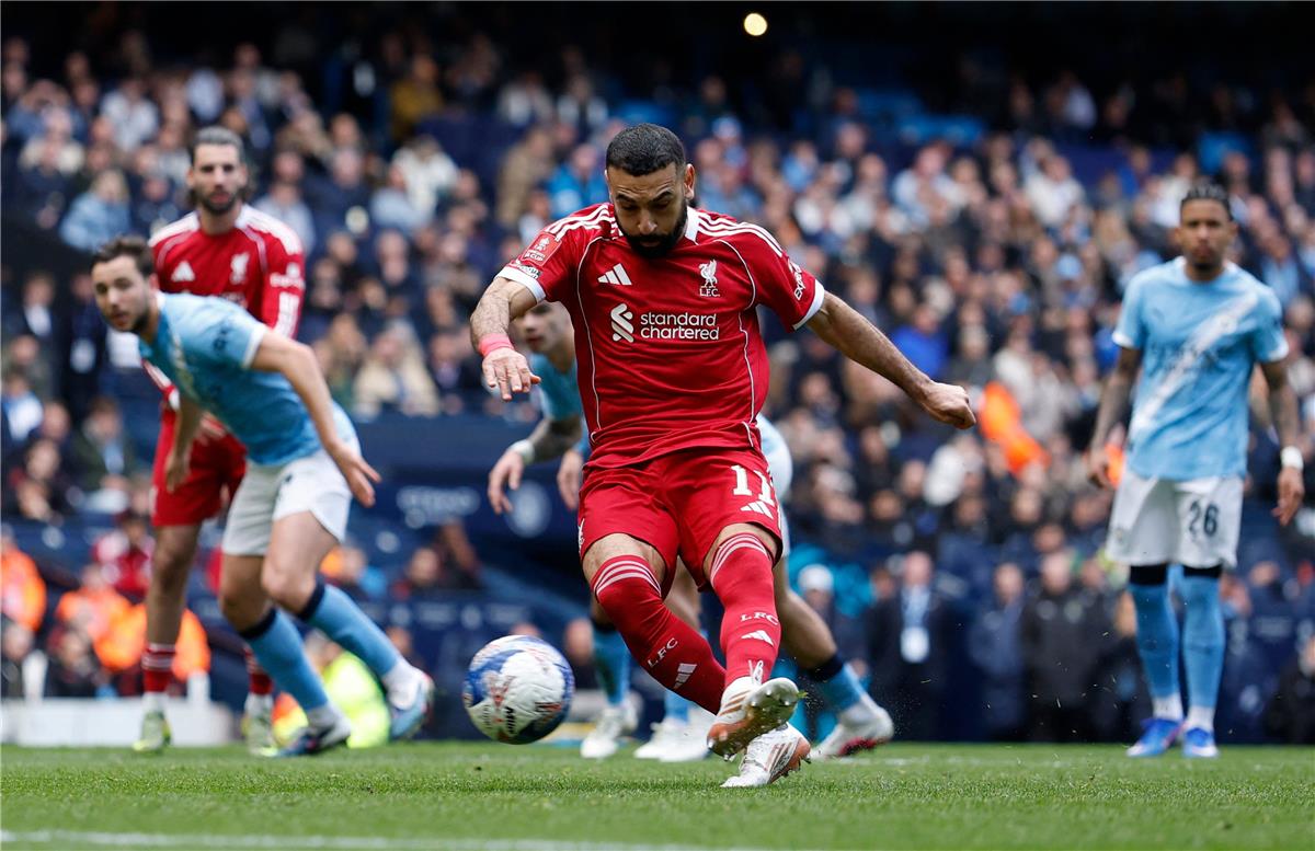 خبير كرة قدم أوروبية: رحيل محمد صلاح سيؤثر إيجابيًا على لاعب ليفربول