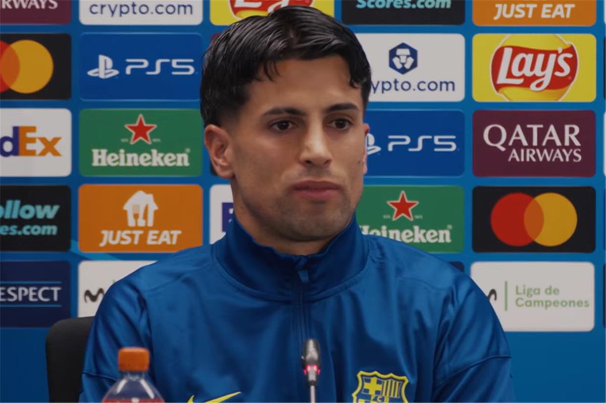 كانسيلو يوضح حقيقة رحيله عن برشلونة ويؤكد: فليك صنع تغييرًا معي