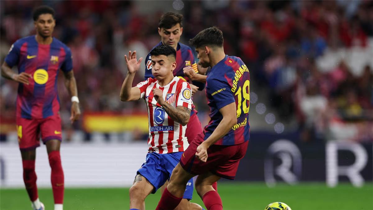 لجنة الحكام توضح مدى صحة قرار إلغاء طرد جيرارد مارتن أمام أتلتيكو مدريد