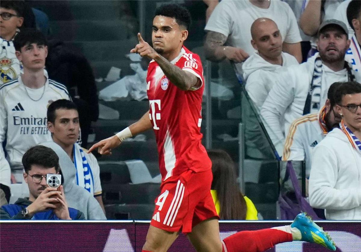 خبير تحكيمي يوضح مدى صحة هدف لويس دياز في مباراة ريال مدريد وبايرن ميونخ