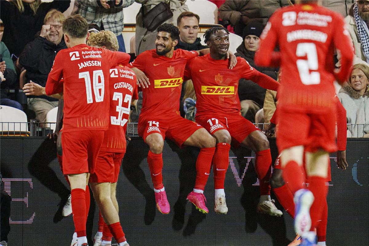 صحيفة دنماركية تكافئ إبراهيم عادل: نجم مباراة نورشيلاند وبروندبي.. وسيحجز مكانه في كأس العالم