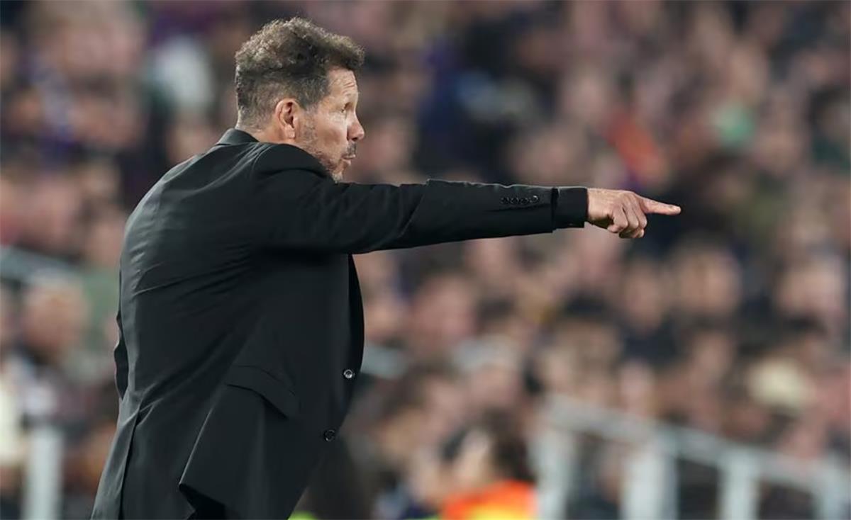 سيميوني: برشلونة سيجعلنا نعاني في الإياب.. ومنطق اللعبة يبرر قرار الحكم