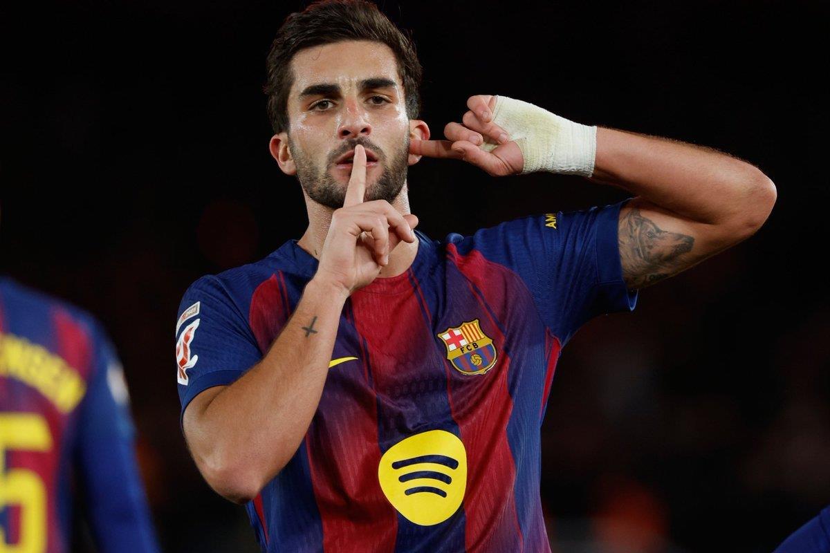 فيران توريس يسجل هدف برشلونة الأول أمام إسبانيول