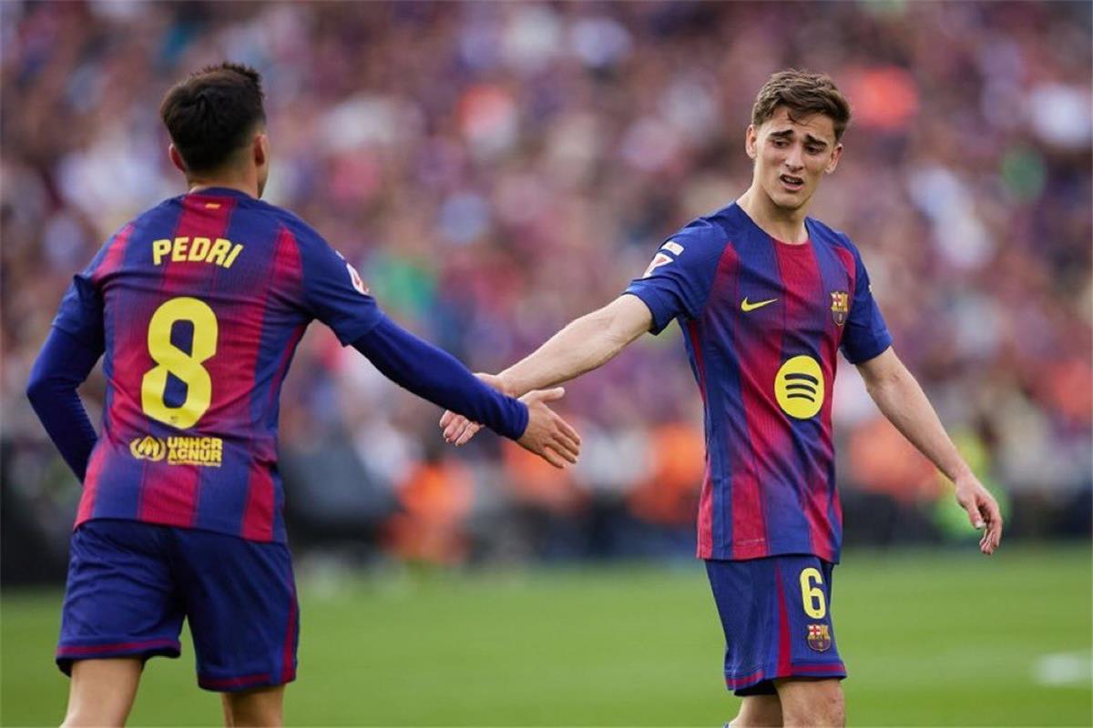 فيديو | برشلونة يستغل تعثر ريال مدريد ويقتنص فوزًا ساحقًا أمام إسبانيول في الدوري الإسباني