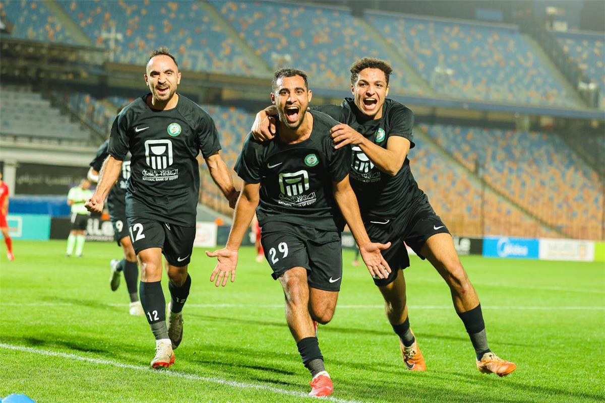 فيديو | البنك الأهلي يهزم المقاولون العرب بثنائية في الدوري المصري