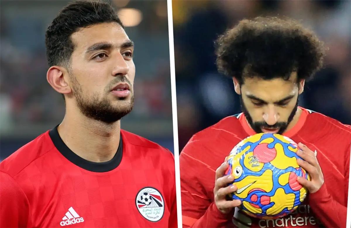 كوكا يحث محمد صلاح على الانتقال إلى هذا الدوري.. ويهاجم سلوت: غير محترم