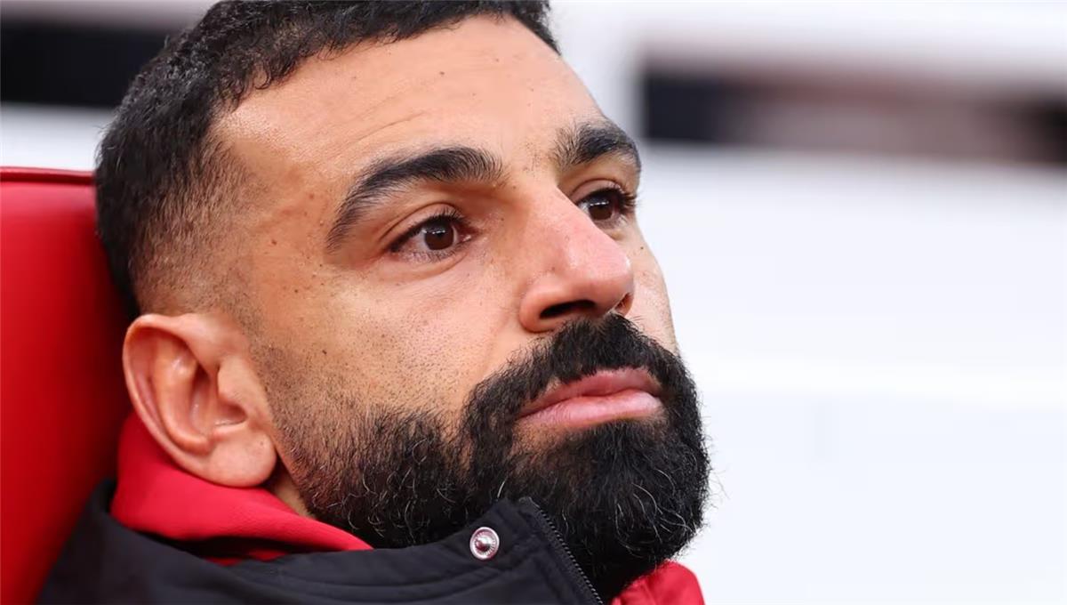 فيديو | للمرة الأخيرة.. رد فعل محمد صلاح على هتاف جماهير ليفربول 