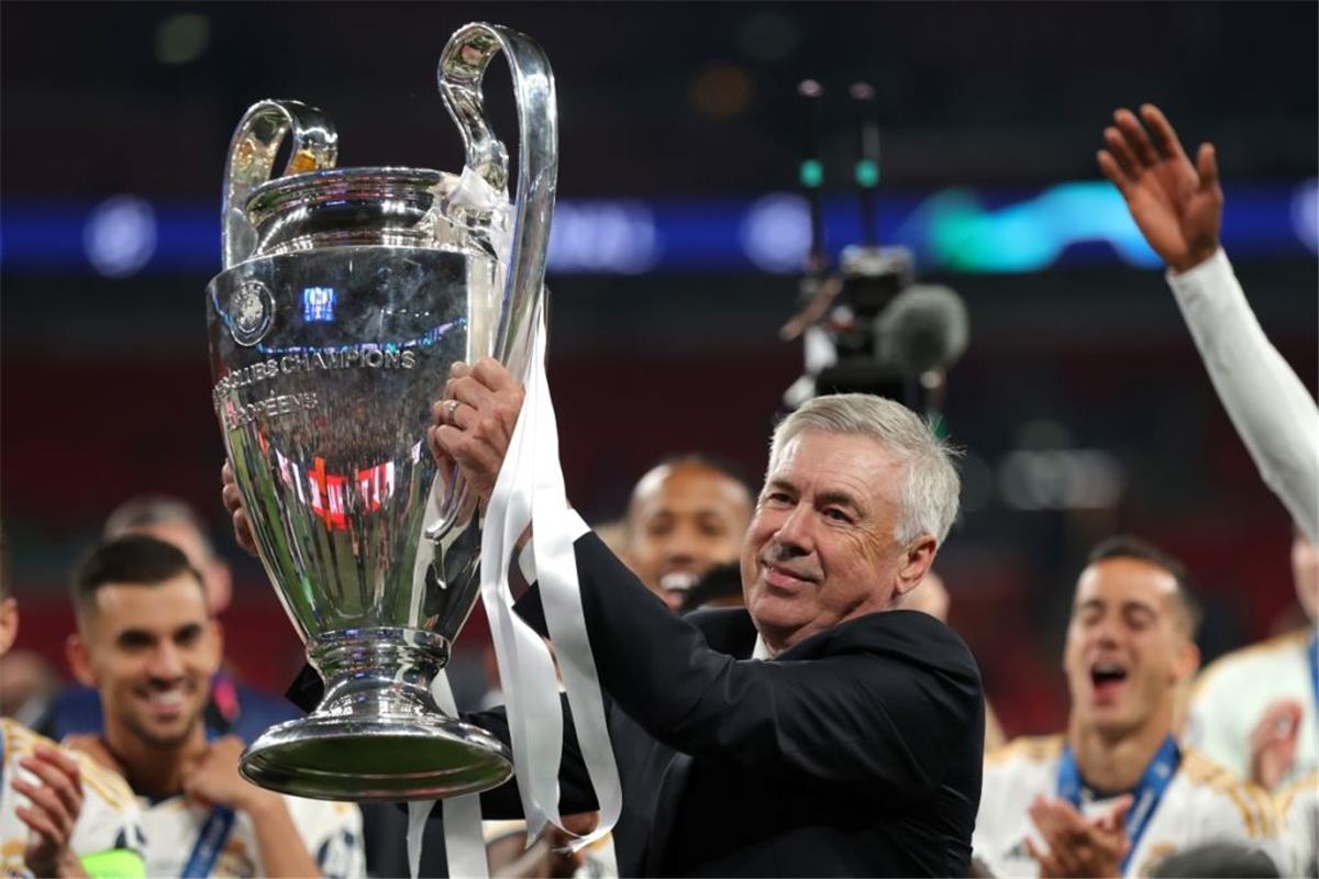 أنشيلوتي يختار المرشح المفضل للفوز بـ دوري أبطال أوروبا.. ويوضح أزمة الكرة الإيطالية