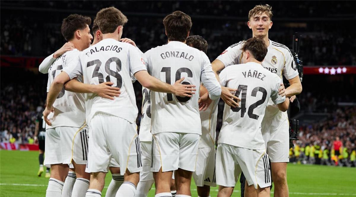 لاعب ريال مدريد يدخل المستشفى ويثير قلق الجماهير بعد الخروج من دوري أبطال أوروبا