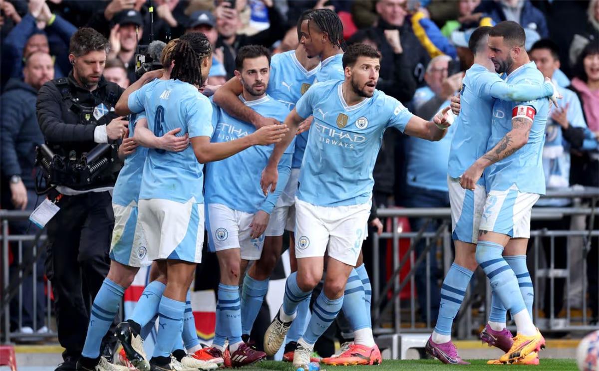 يوفنتوس يخشى تهديد برشلونة في مفاوضاته لضم لاعب مانشستر سيتي