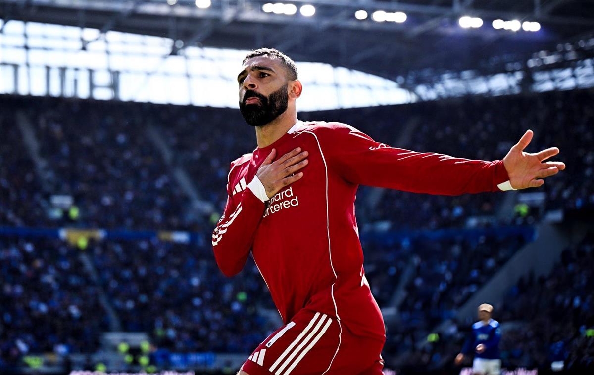 محمد صلاح يعادل جيرارد ويحقق أرقامًا رائعة بهدفه ضد إيفرتون