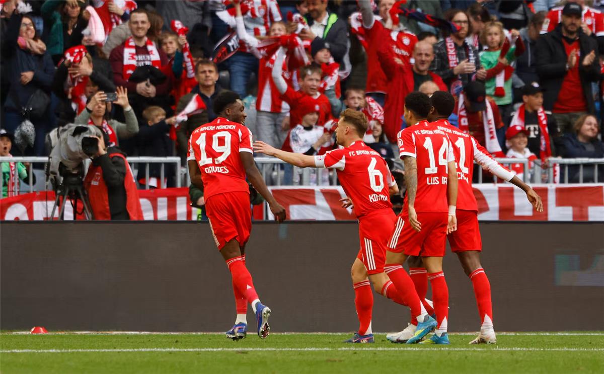 قبل 4 جولات.. بايرن ميونخ يتوج بطلًا لـ الدوري الألماني برباعية أمام شتوتجارت