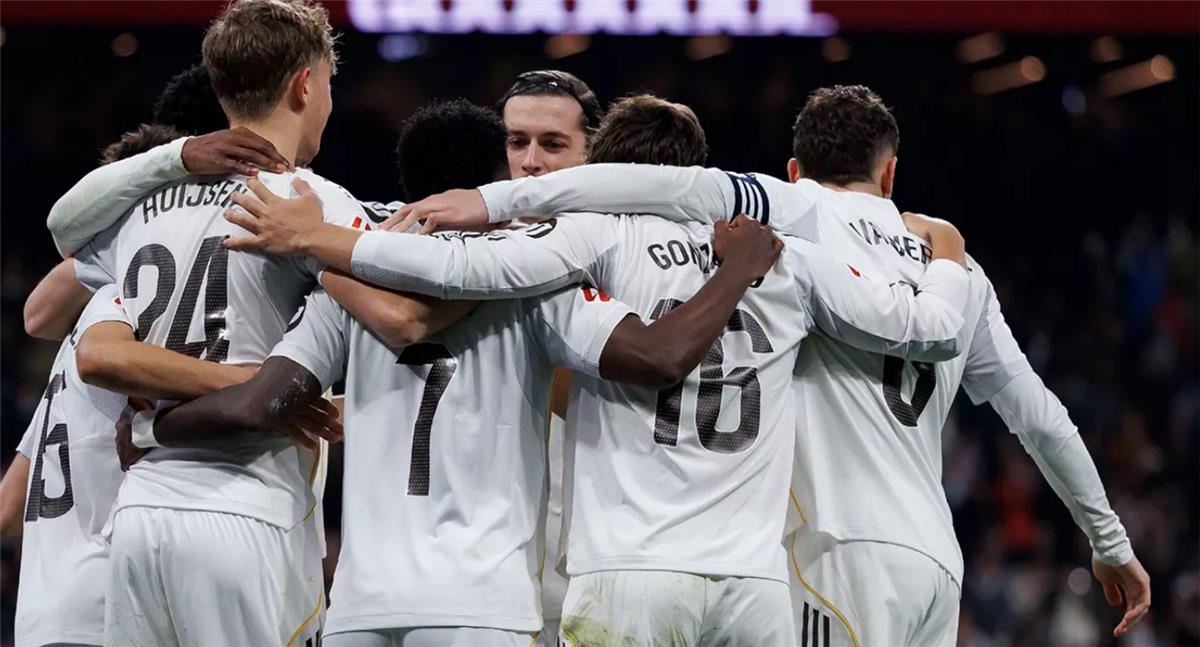 جماهير ريال مدريد تطلق صافرات ضد ثنائي الفريق