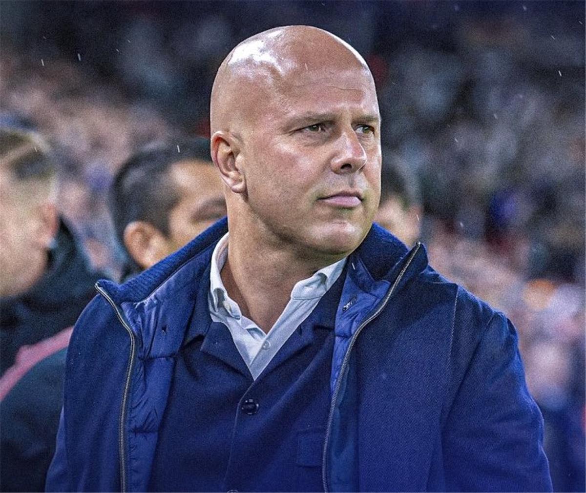 ليفربول يزاحم برشلونة وريال مدريد على صفقة من الدوري الهولندي.. ويوضح سر تمسكه بـ سلوت