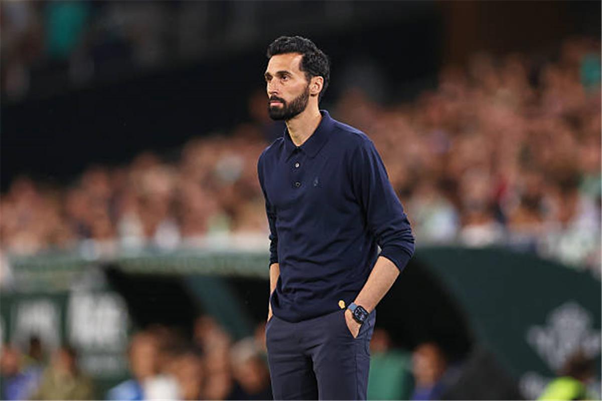 موندو تهاجم أربيلوا: يمارس هوايته المعتادة بعد تعثر ريال مدريد في المباريات