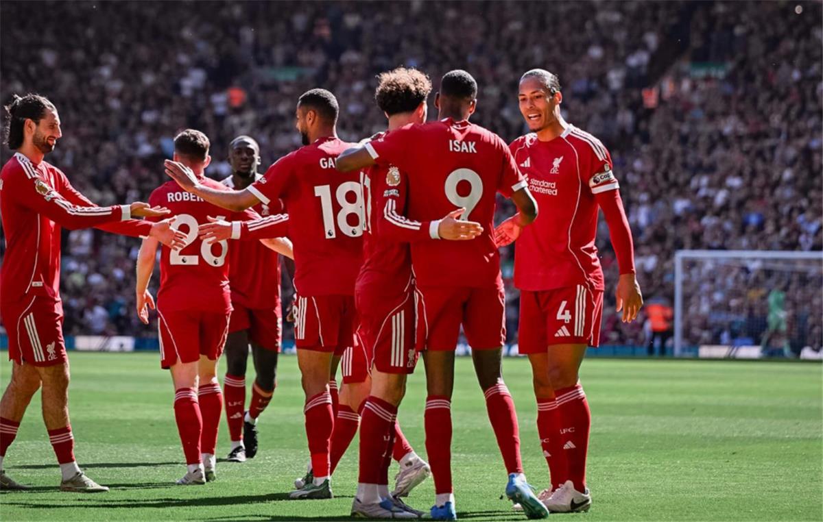 جماهير ليفربول تختار رجل المباراة أمام كريستال بالاس