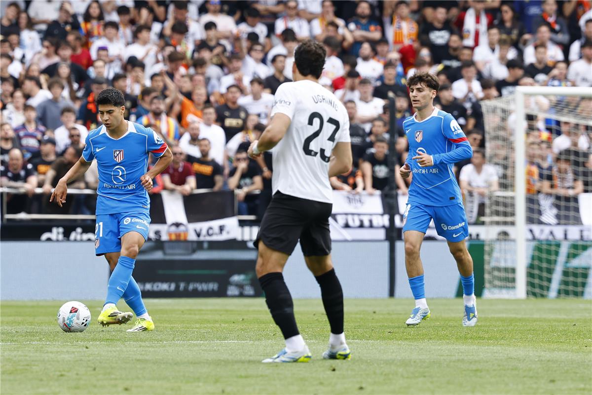 سيميوني يحقق إنجازًا قياسيًا بعد فوز أتلتيكو مدريد أمام فالنسيا في الدوري الإسباني