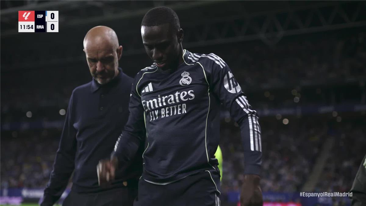 ريال مدريد يعلن تشخيص إصابة ميندي.. ومدة غيابه