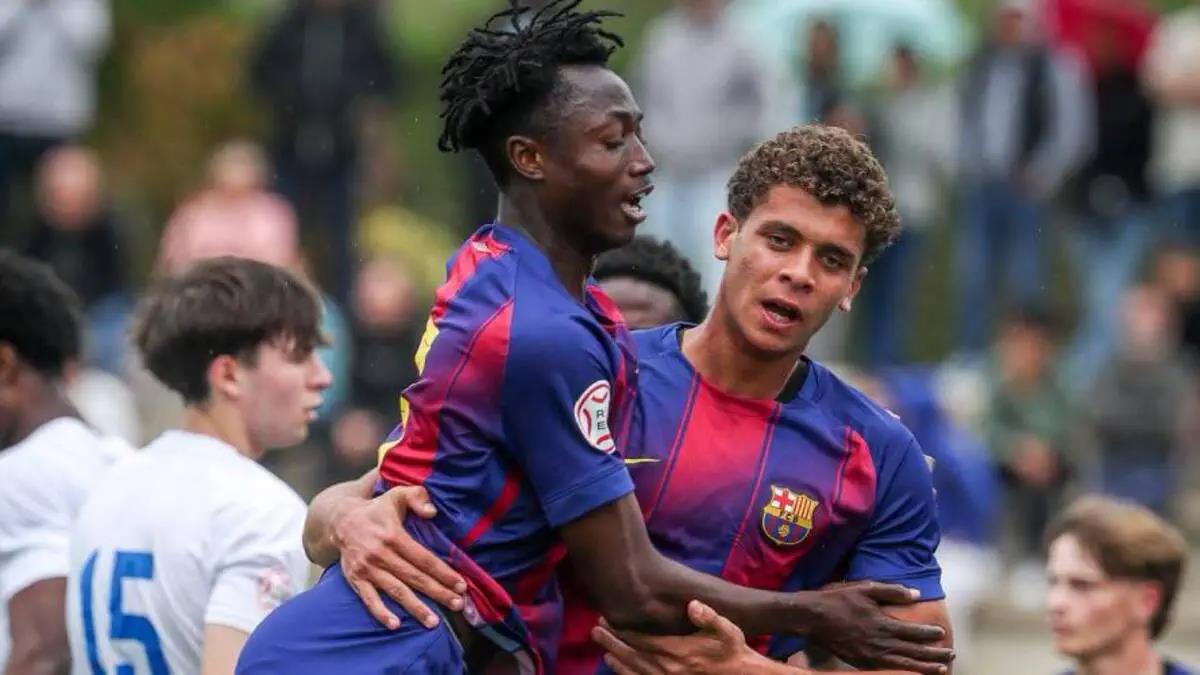 قائمة برشلونة لمباراة تينيريفي في ربع نهائي كأس الأبطال للشباب.. موقف حمزة عبد الكريم