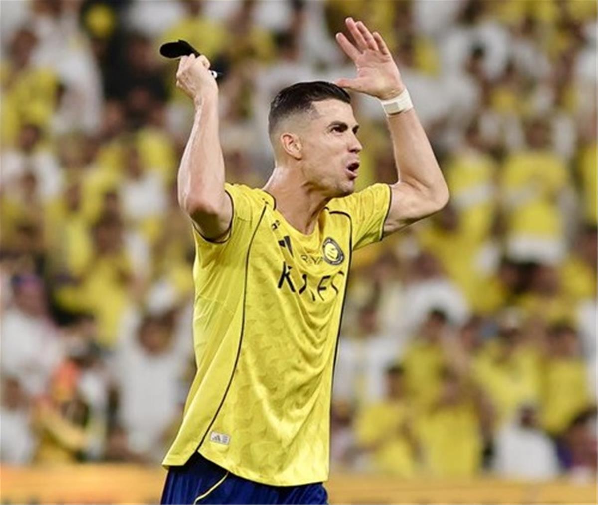 ماذا قال كريستيانو رونالدو بعد تعادل النصر مع الهلال؟