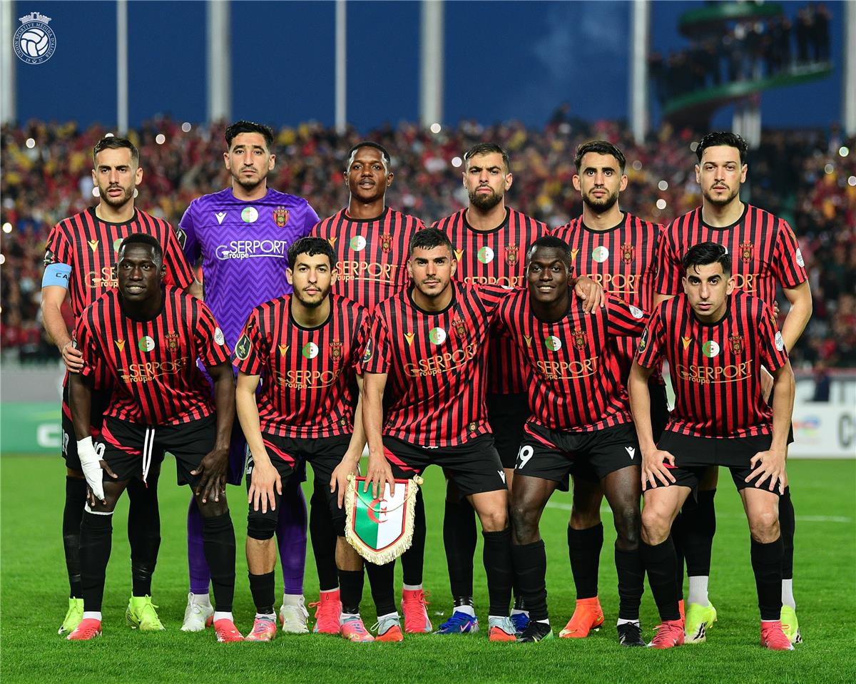 وصول بعثة اتحاد العاصمة إلى القاهرة استعدادا لمواجهة الزمالك في نهائي الكونفدرالية