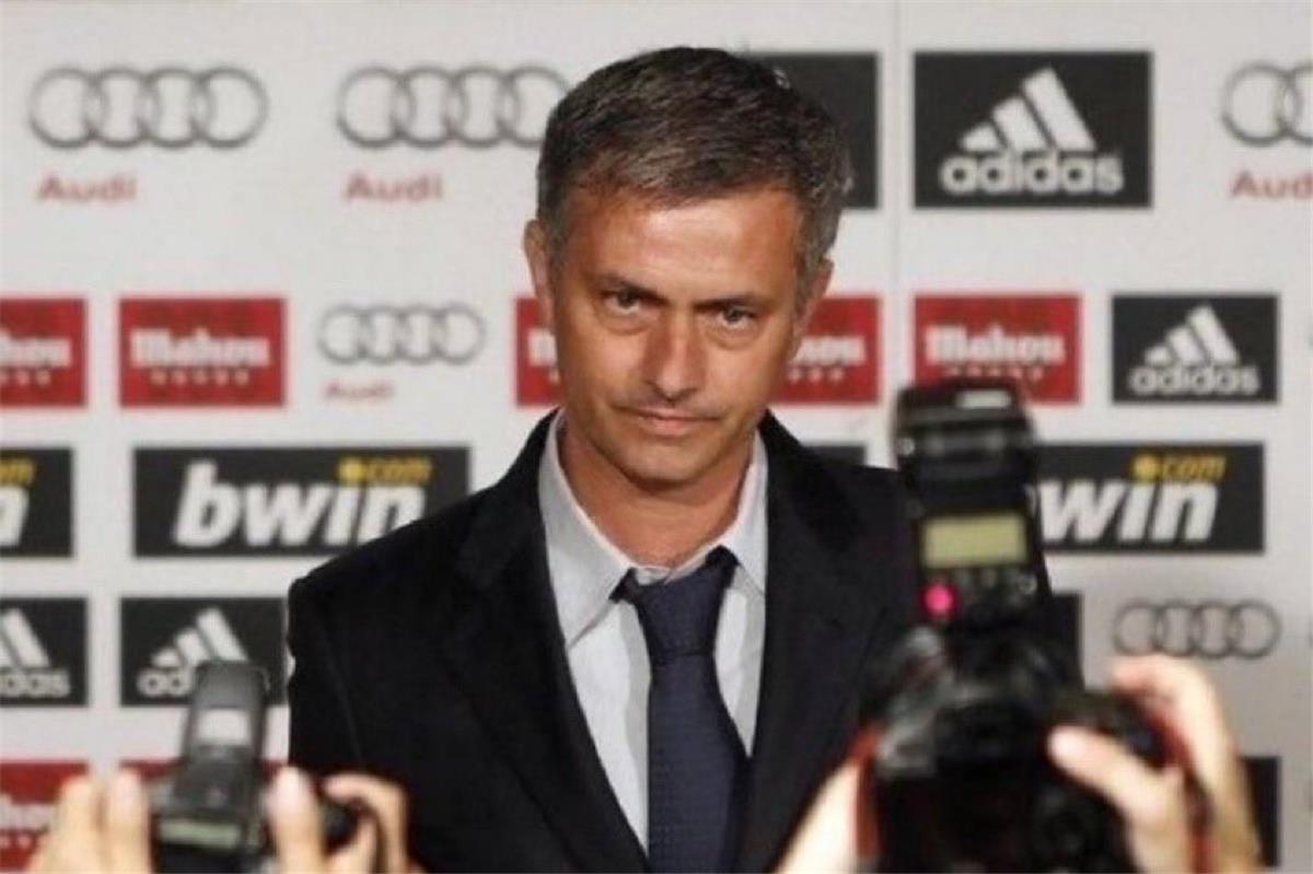 ذا أثلتيك تكشف موعد إعلان مورينيو مدربًا لـ ريال مدريد