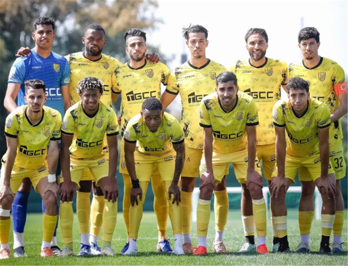 المغرب الفاسي يوضح موقفه من بيع هداف الفريق إلى الأهلي